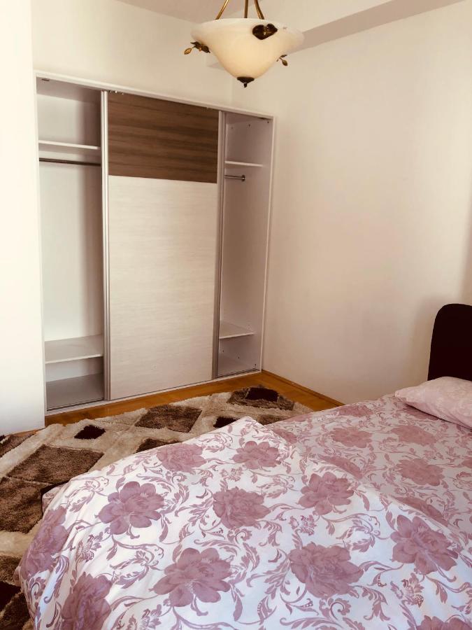 Apartments Near City Center Skopje Bagian luar foto